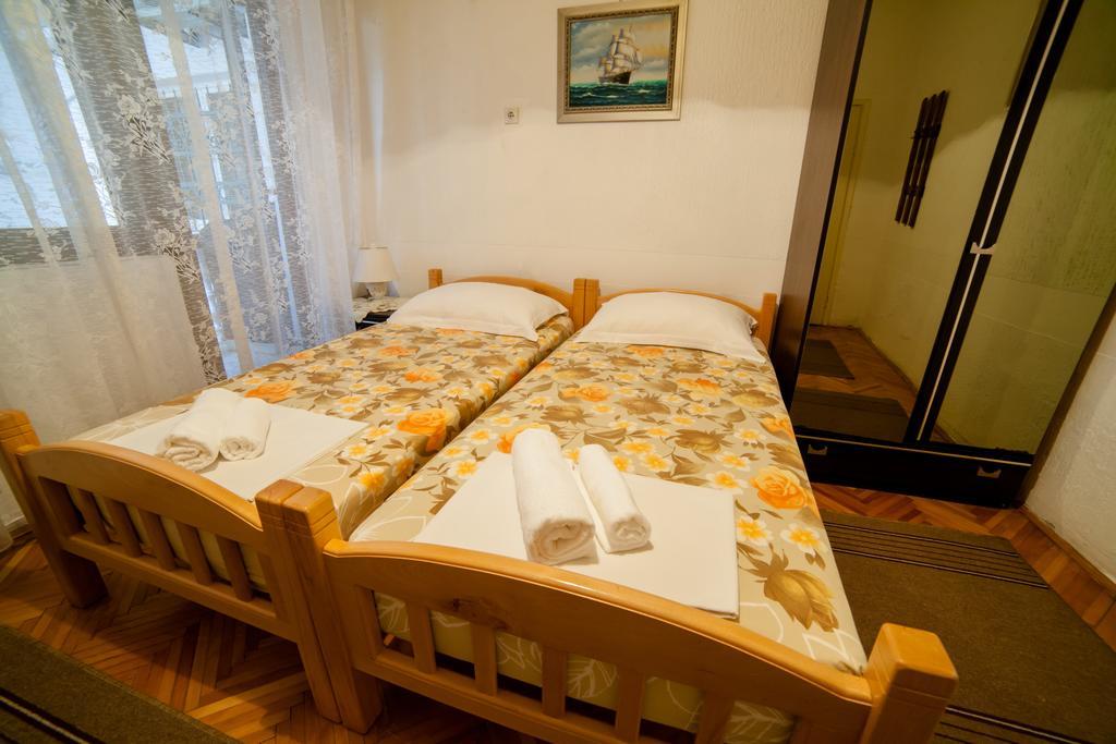 Guesthouse Sidro Ulcinj Extérieur photo