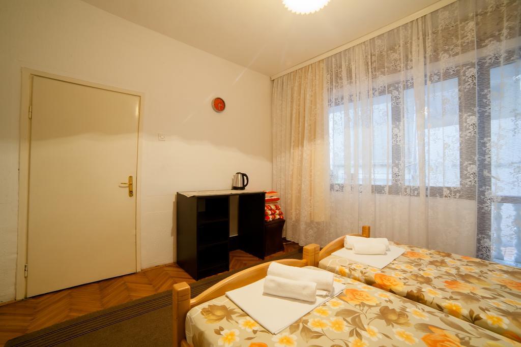 Guesthouse Sidro Ulcinj Extérieur photo