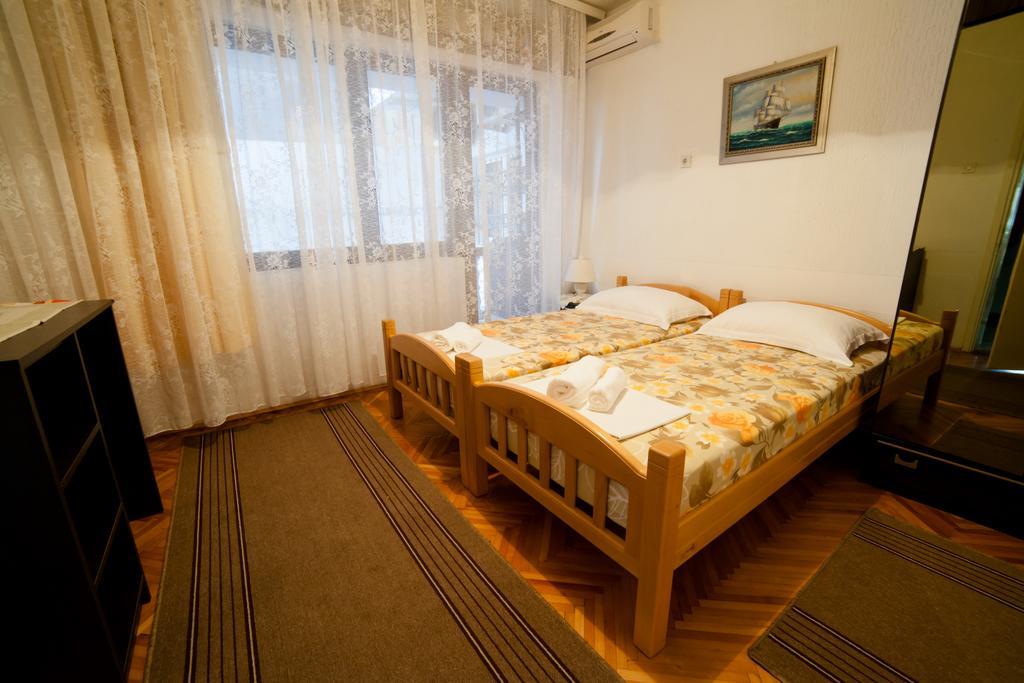 Guesthouse Sidro Ulcinj Extérieur photo